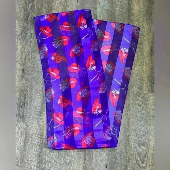 FREE 🆕Red Hat Society Silky Scarf - Picture 4 of 15